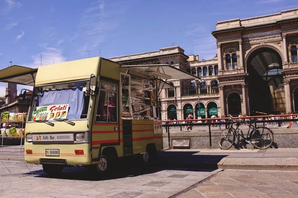 The Difference Between Tap Trailers and Food Trucks